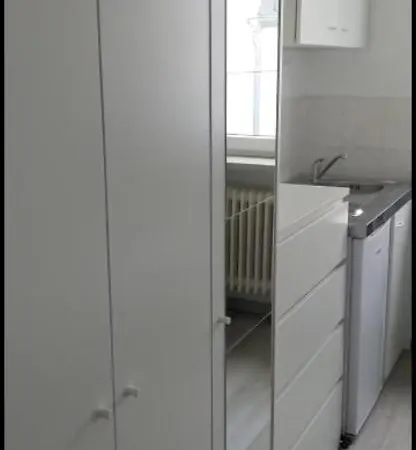 Central Flat, Next To University, Wifi , Free Parking Apartment